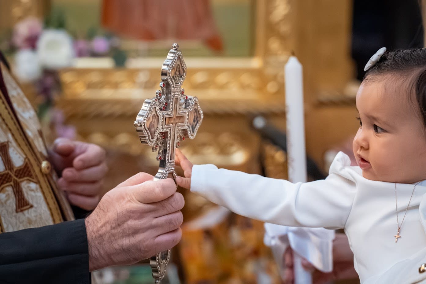 Кръщене в София - храм „Въздвижение на Светия кръст Господен" и 7even Coffee Kids Club