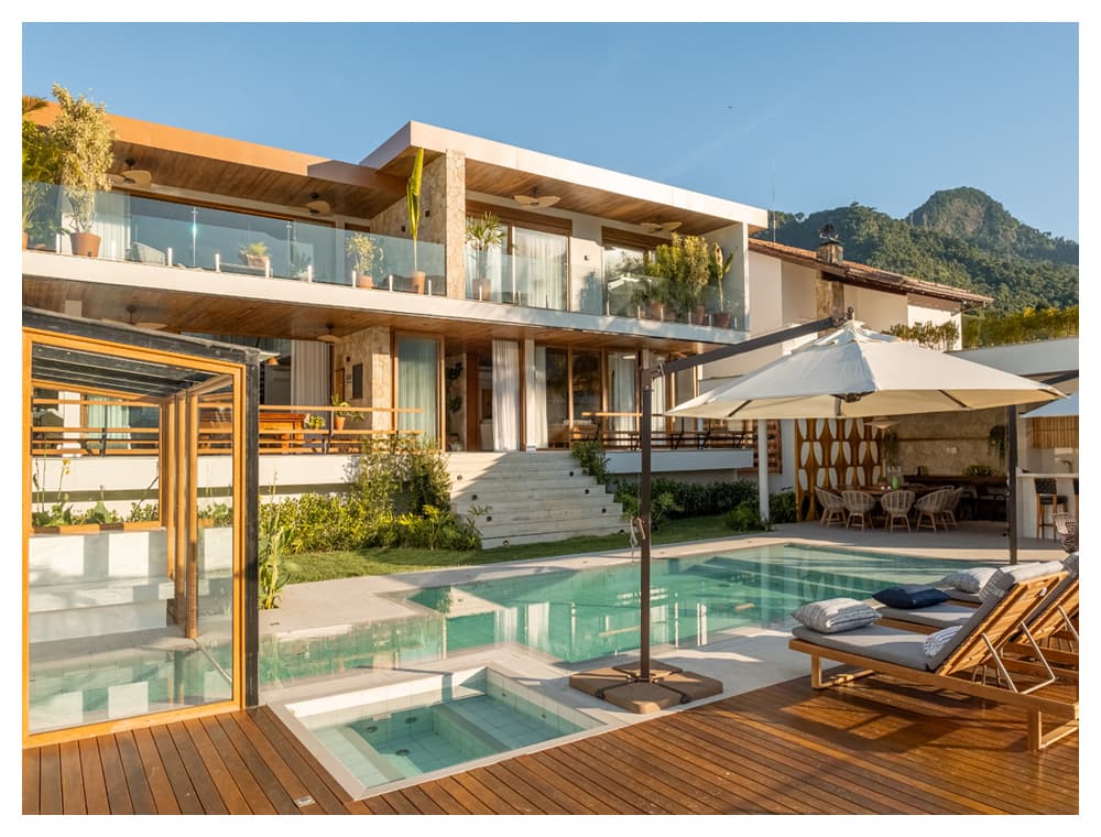 Arquitetura contemporânea premiada transforma casa em Angra Arquitetura contemporânea premiada transforma casa em Angra