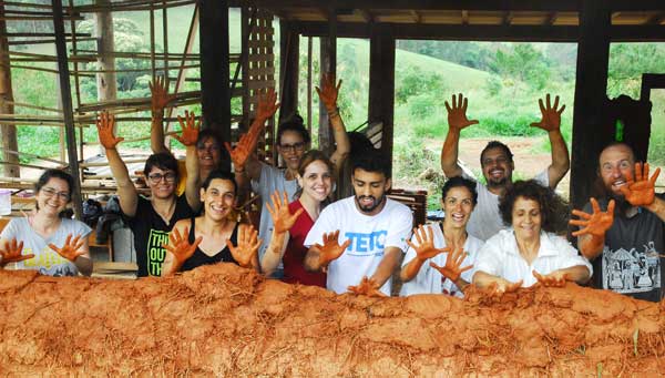 Oficina de Bioconstrução