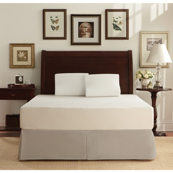 An image of Sarah Peyton 1926022 Firm Memory Foam Queen-Size 10-Inch Mattress | Know Your Mattress 