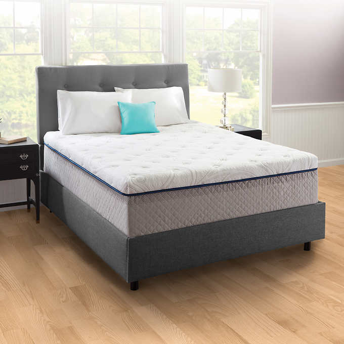 An image related to Novaform Comfort Grande Medium Firm Gel Memory Foam King-Size Foam Base 14-Inch Mattress