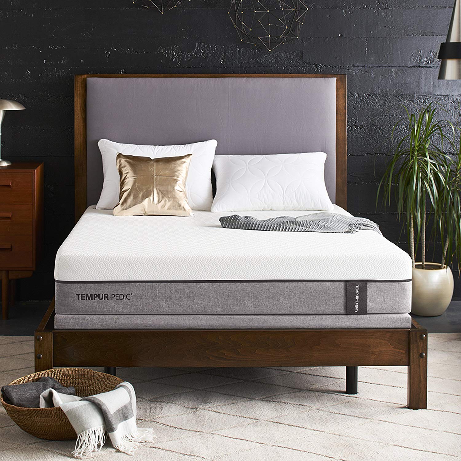 An image of Sealy Tempur-Pedic TEMPUR-Legacy 10187150 Soft Memory Foam Queen-Size 10-Inch Thick Mattress