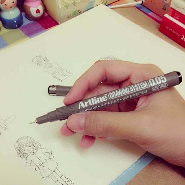 Bút vẽ kỹ thuật Artline EK-2305