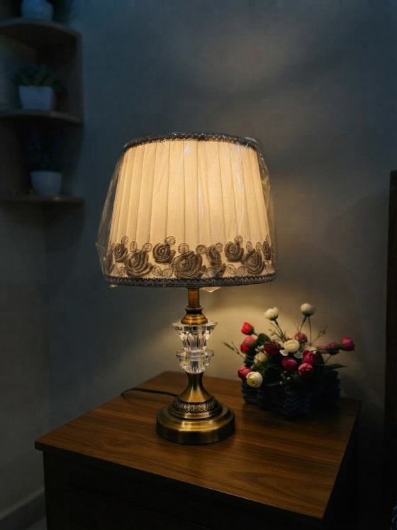 Luxurious Crystal Stem Decor Lamp