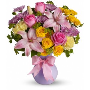 Teleflora&#39;s Perfectly Pastel flower arrangement