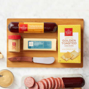 Classic Charcuterie Snacks Gift Set