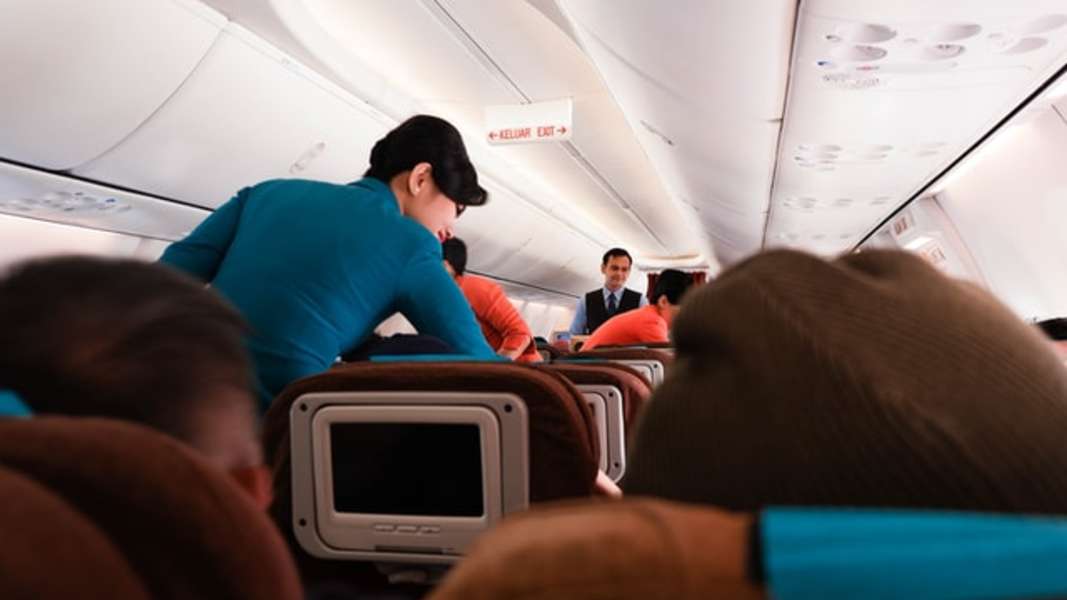 How To Hire A Flight Attendant: What To Look For