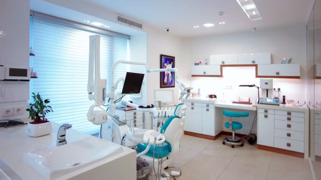 how to hire a dental office manager