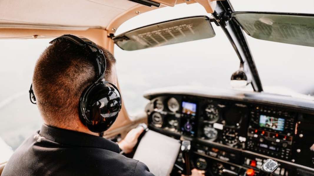 de beste banen voor piloten met weinig vlieguren: kansen en vereisten