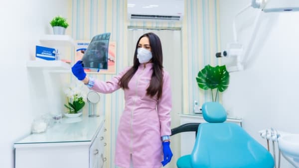 how to hire a dental assistant