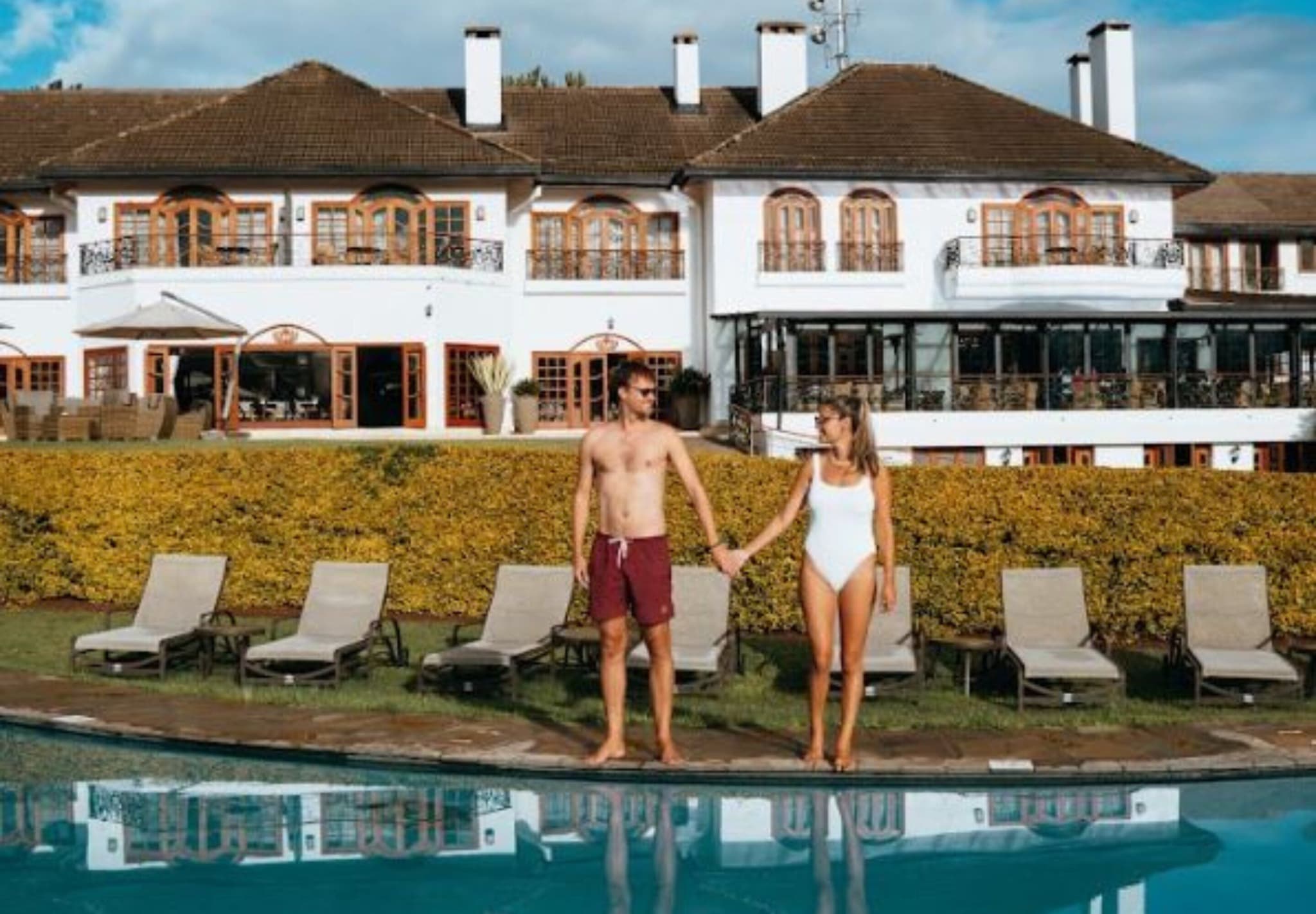 Gjester på plenen ved Fairmont Mount Kenya Safari Club