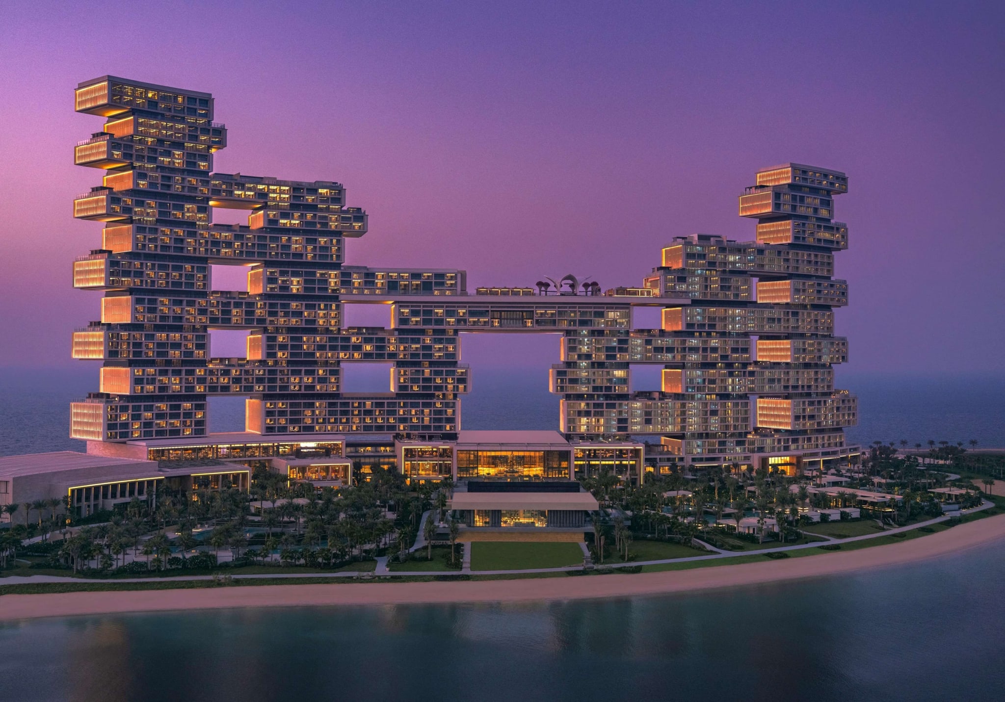 Atlantis The Royal på Palm Jumeirah i Dubai i skumringen
