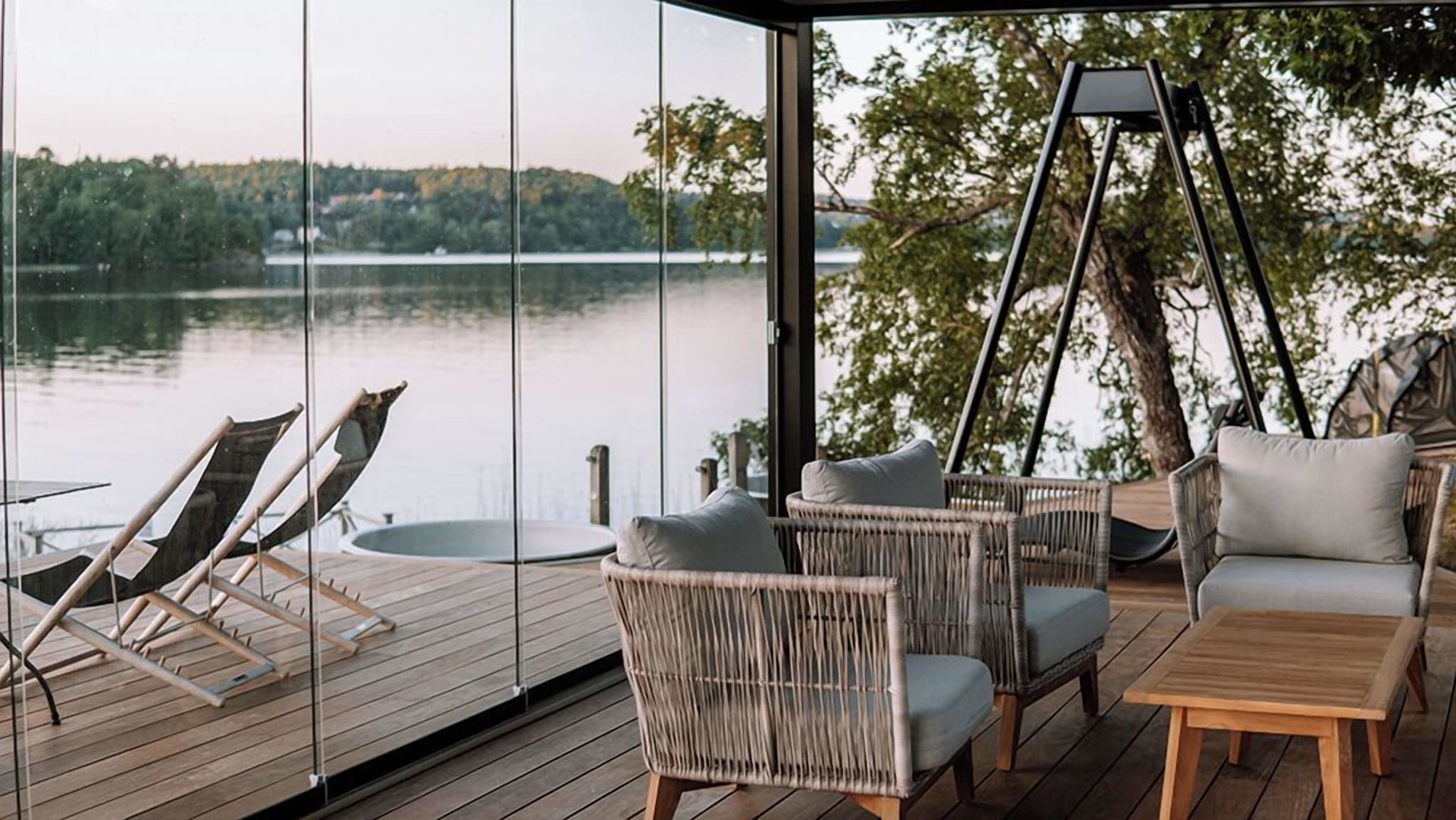 Relaxation lounge overlooking Lake Landvettersjön at Hällsnäs outside Gothenburg