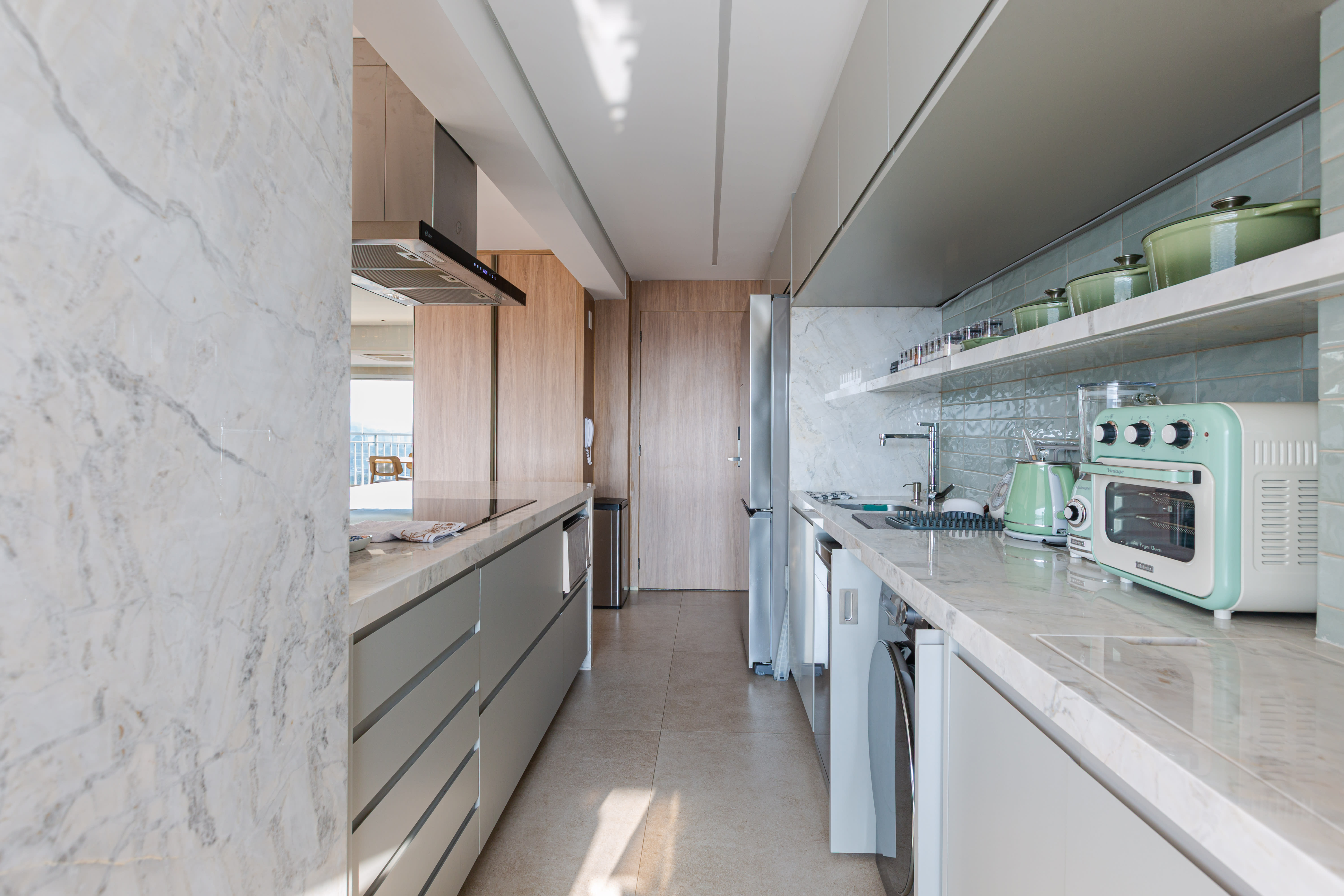 Better photos. More bookings. It's that direct. - 3