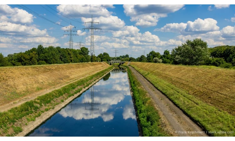 Wie falsches Wassermanagement zur Dürre beiträgt | Wasserpolitik Wasser Gewässerschutz Klimawandel Renaturierung