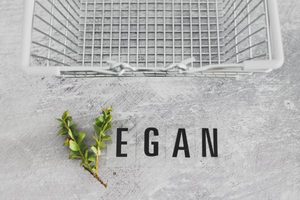 Ist „100 Prozent pflanzlich“ dasselbe wie vegan?