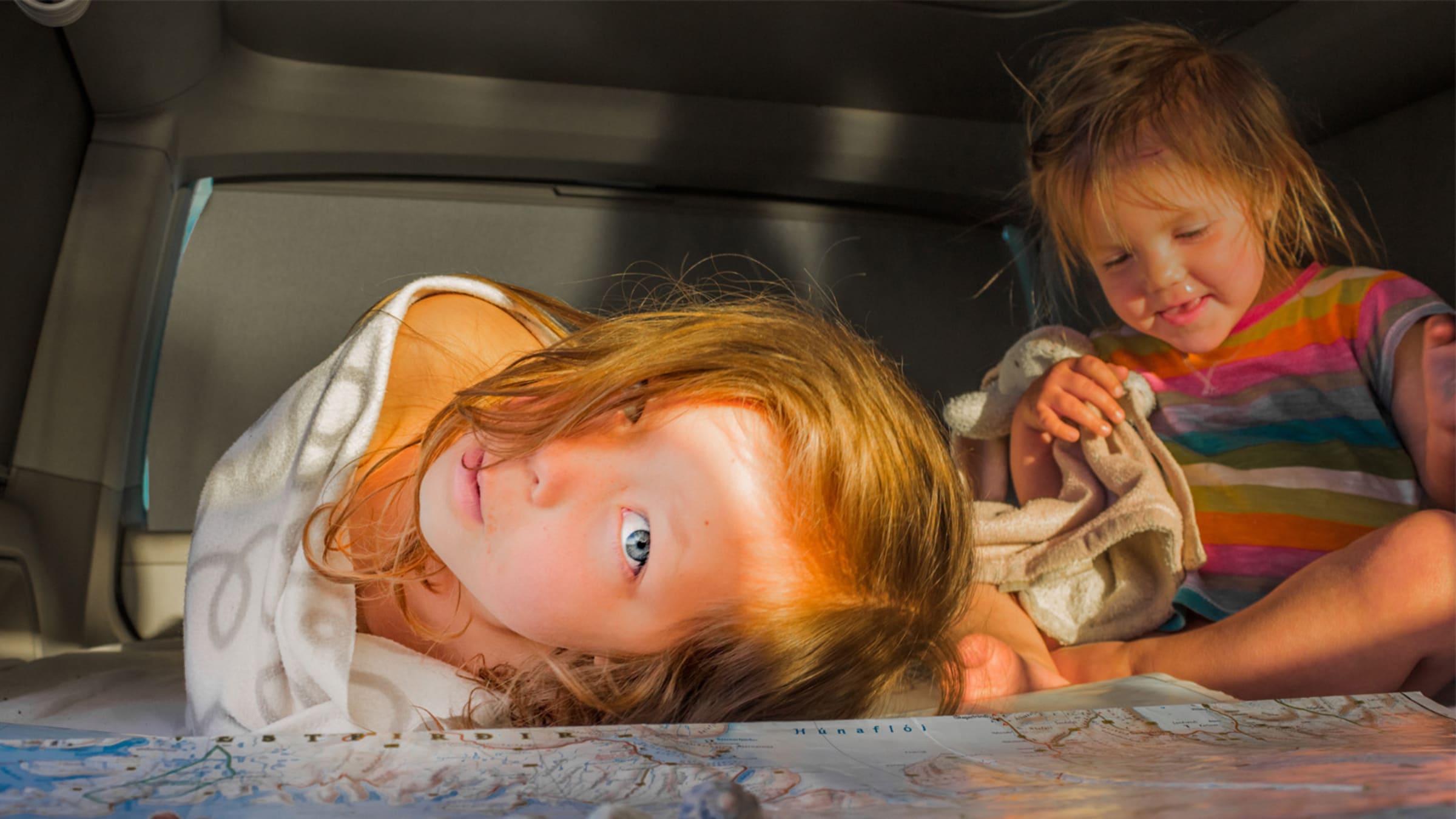 Was tun, wenn ein Kind auf eifersüchtig ist auf sein neugeborenes Geschwisterchen?