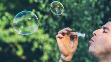 Impostor-Syndrom: Befreie dich von der Angst, ein Hochstapler zu sein