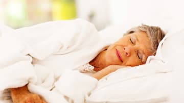 Wie sich der Schlaf im Alter verändert