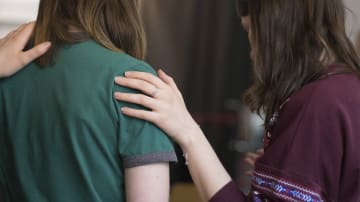 Tröstende Worte, um einer Freundin über die Trennung hinwegzuhelfen