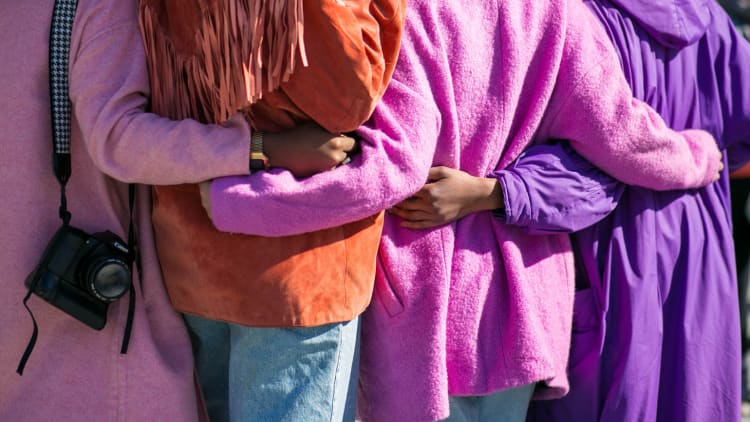 Gemeinschaften fördern die Gesundheit: Warum uns Gruppen guttun und die Psyche stärken