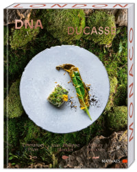 Coverbild DNA DUCASSE von Alain Ducasse, Annika Genning, Emmanuel Pilon, Jean-Philippe Blondet, Amaury Bouhours, 9783985410835