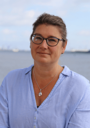Dr. Kristina Barz