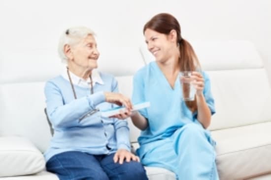 	Krankenkassen müssen Leistungen der häuslichen Krankenpflege in ambulant betreuter Wohngemeinschaft zahlen