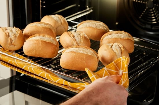 Spritzgiftspuren in Aufbackbrötchen