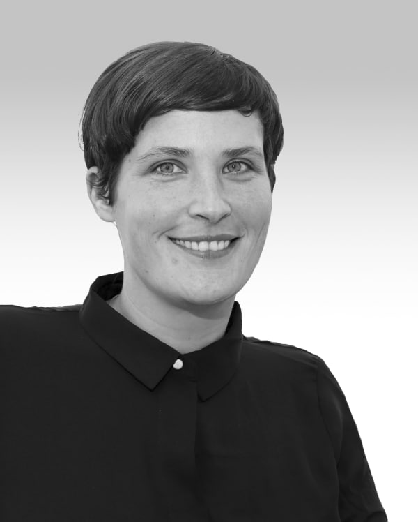 Dr. Sabrina Laing
