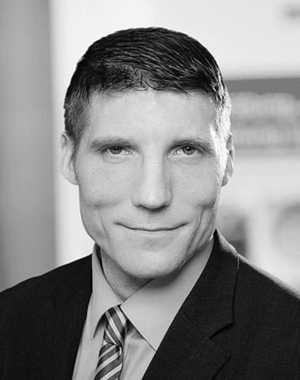 Dr. Sebastian Bertram