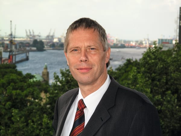 Dr. Peter Breckling