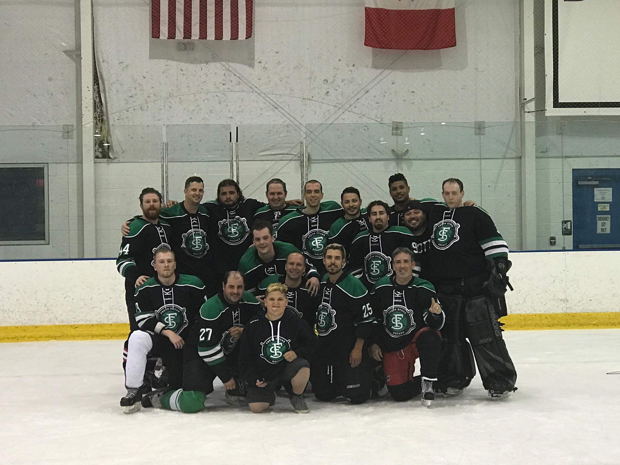 2017 Spring League Fresh Sticks team photo after win