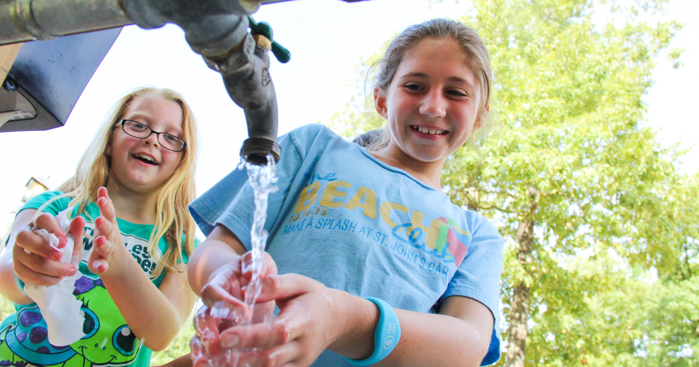 PHOTOS: Safe Camp kids car wash