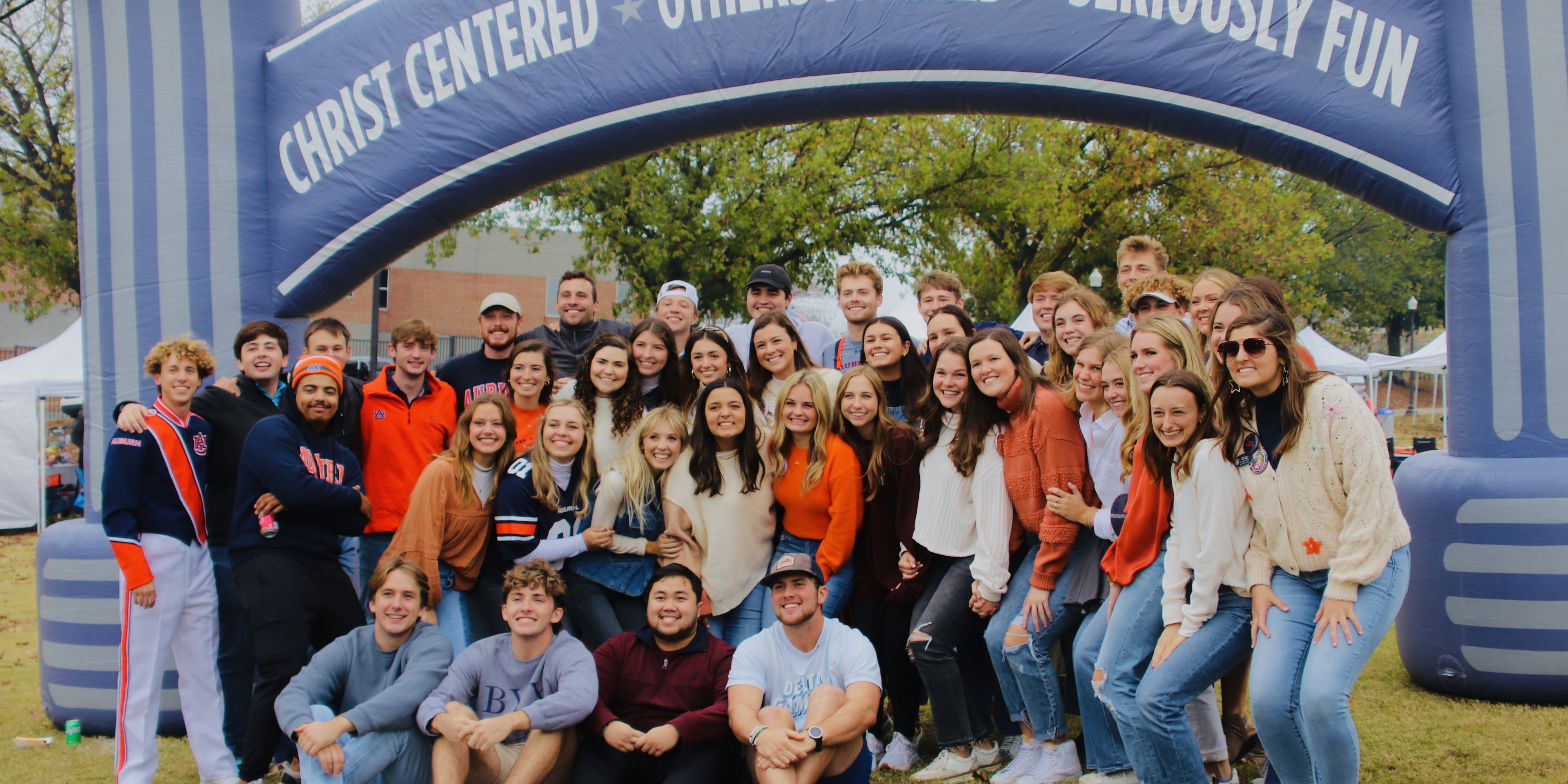 Auburn Tailgate Pine Cove