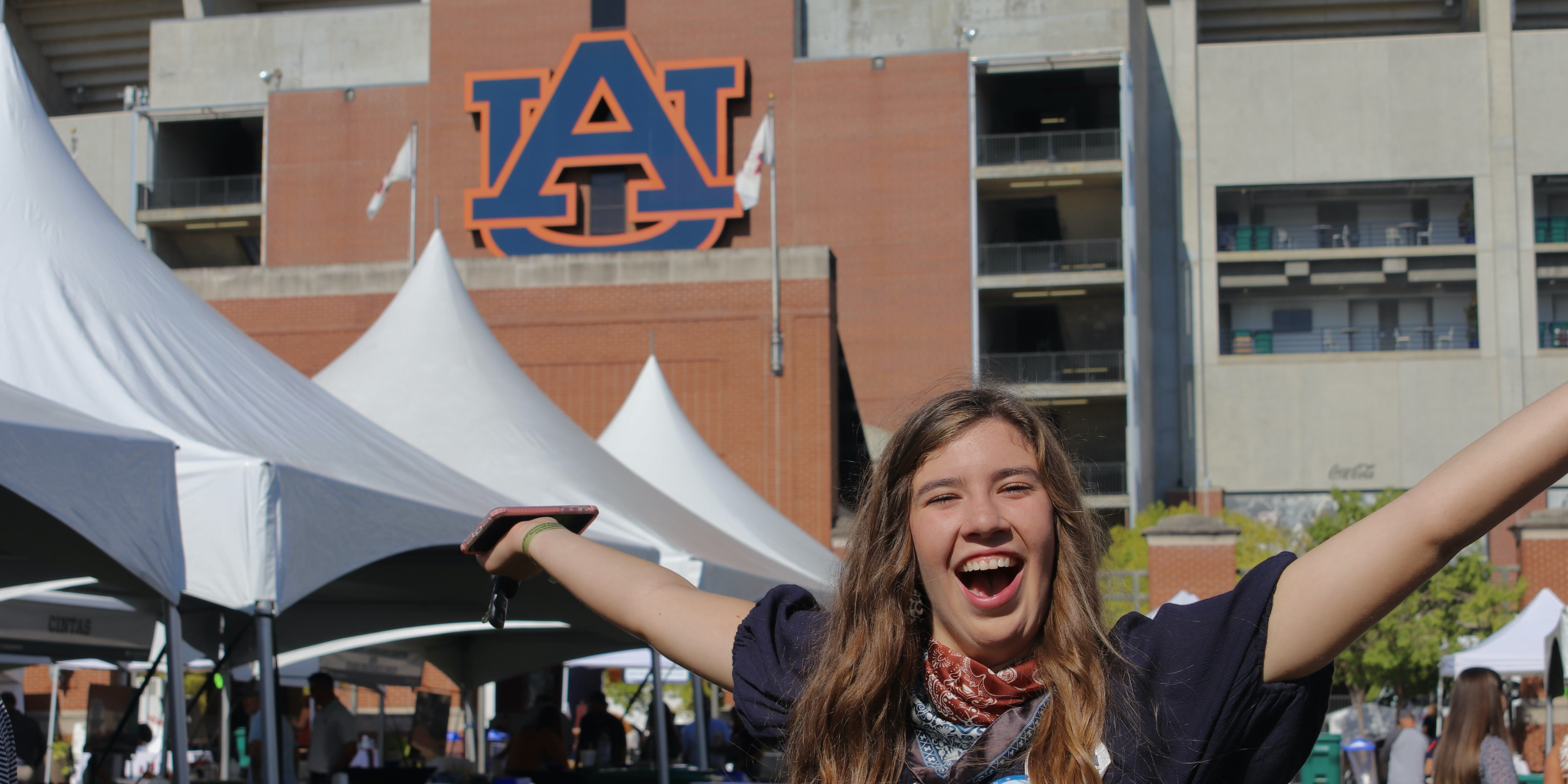 Auburn Tailgate Pine Cove
