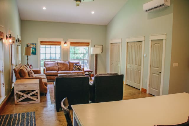 25-woods-cabins-25_zly3co