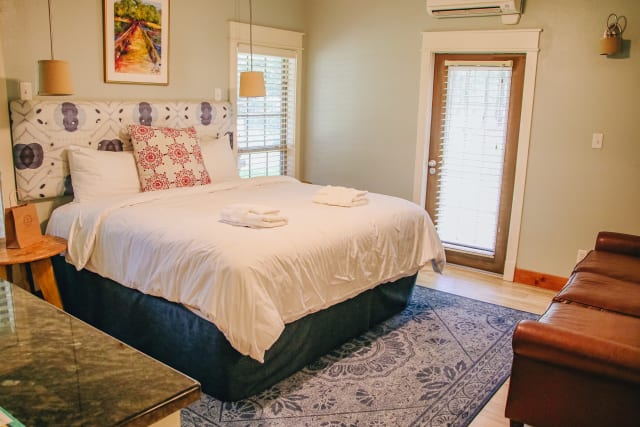 25-woods-cabins-82_qyh3ke