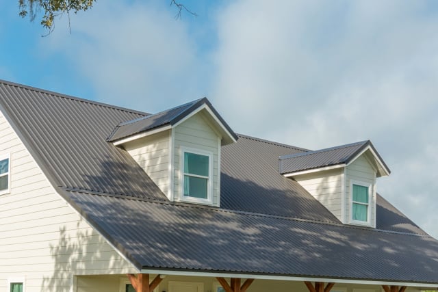 Ridge%2FOvernightCamp-Ridge-Facilities-Cabin-Exterior-2-Tall