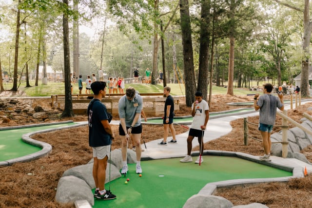 Woods%2F2022-Woods-puttputt