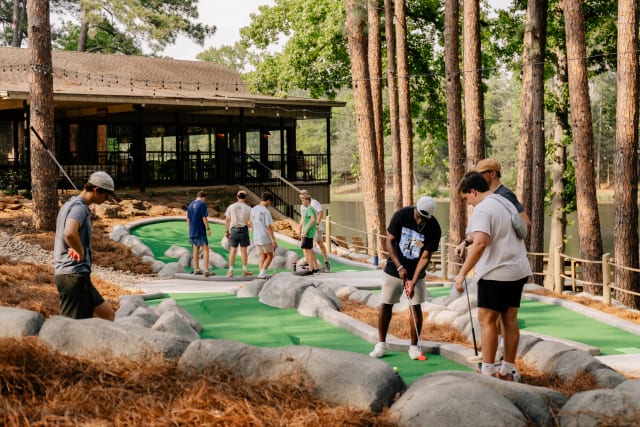 Woods%2F2022-woods-puttputt-and-lake