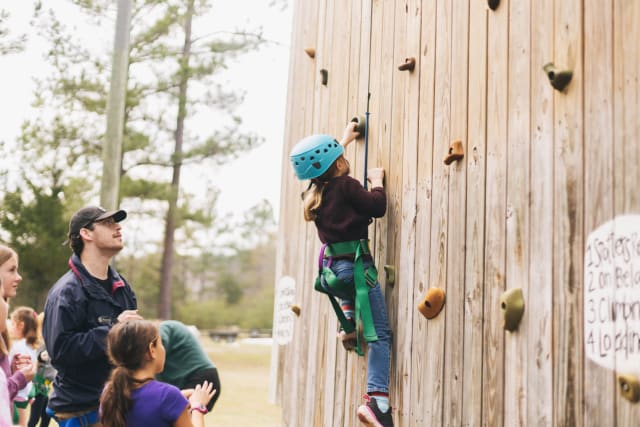 insidethecove%2F21WoodsNYEconf_climbingwall