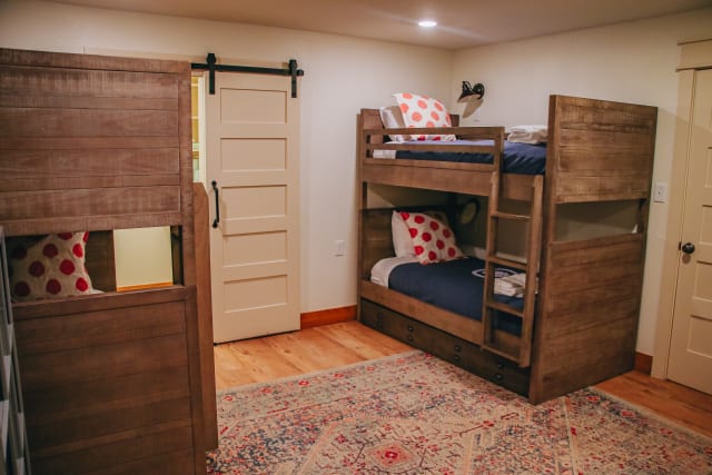 Woods%2F25-woods-cabins-67