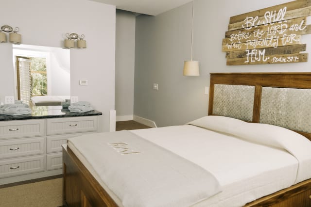 Woods%2Ffamilycamp-cabininterior-wide