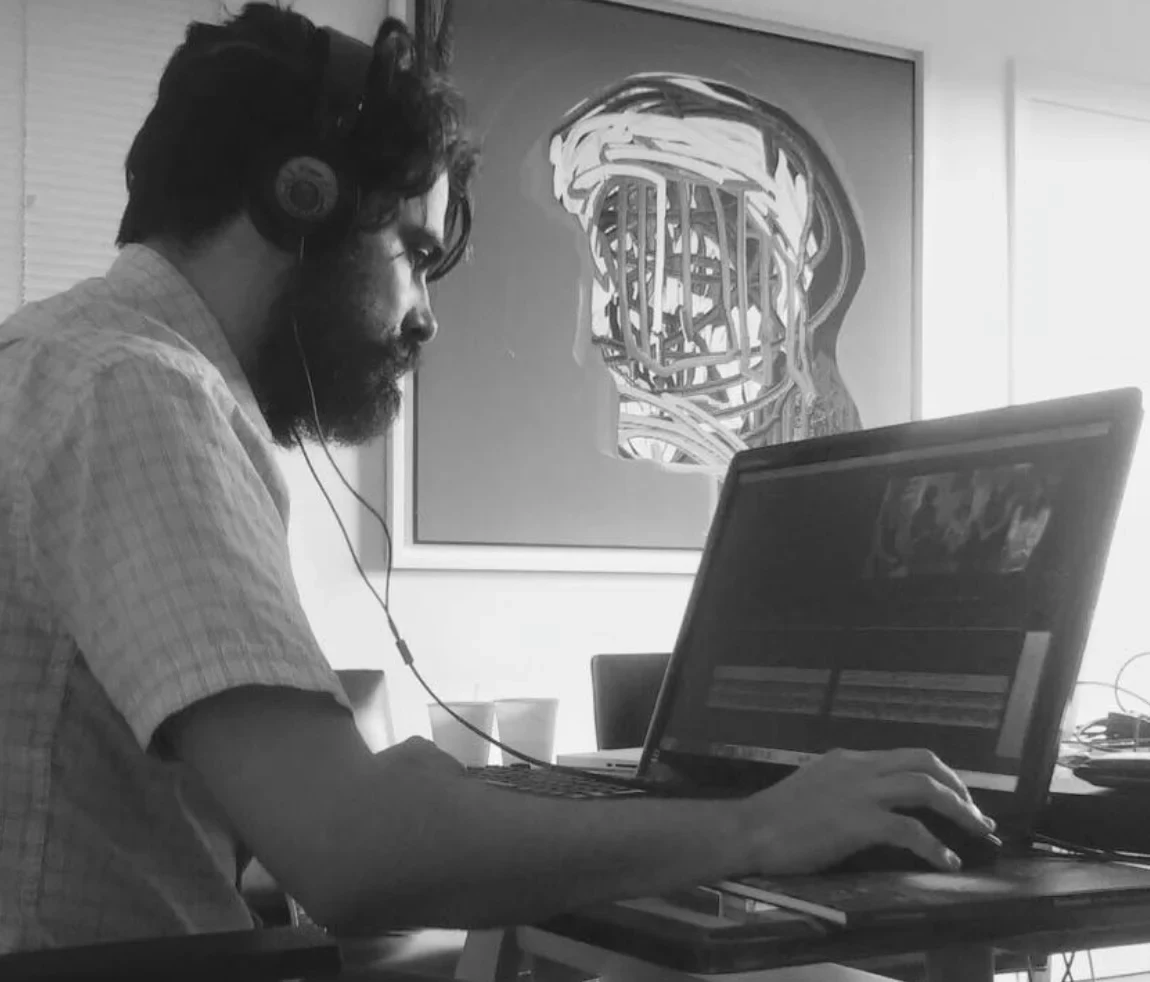 <i>Em 2016, em Curitiba, trabalhando em um documentário para o Boticário</i>
