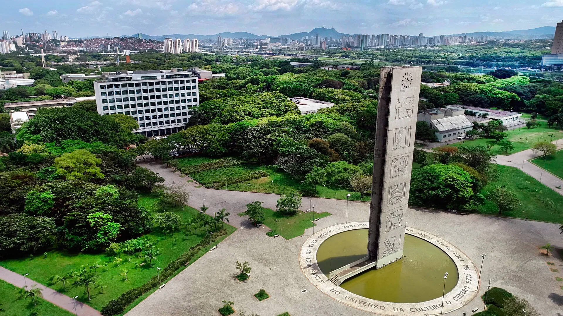 A USP possui o curso de medicina mais bem avaliado na América Latina