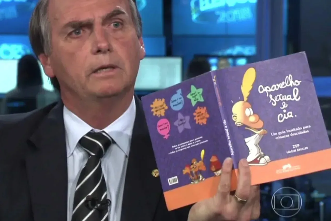 Em sua campanha, Bolsonaro usou um livro real para espalhar uma notícia falsa.