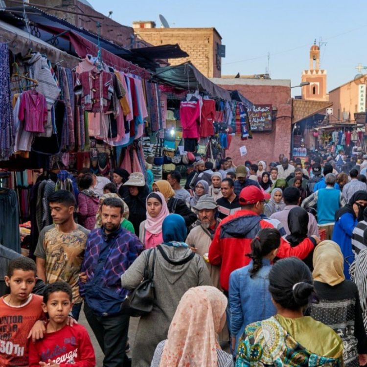 cover art for Morocco: a thousand year history, culture, Islam, traditional spices & food.