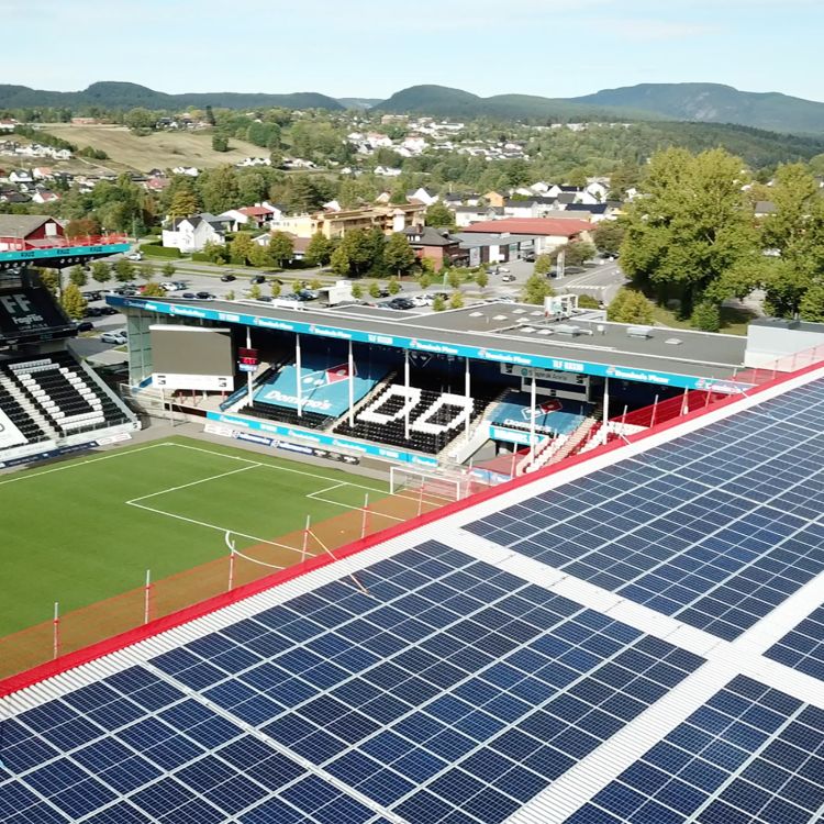 cover art for Innholdsmarkedsføring: Odds Ballklubb skal vinne flere fotballkamper med solceller på taket