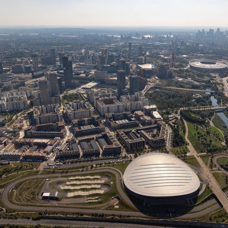 cover art for Building Neighbourhoods on Queen Elizabeth Olympic Park